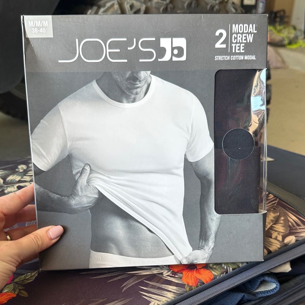 Joe's Jeans 2-Pack Modal Crew Tees - White and Black